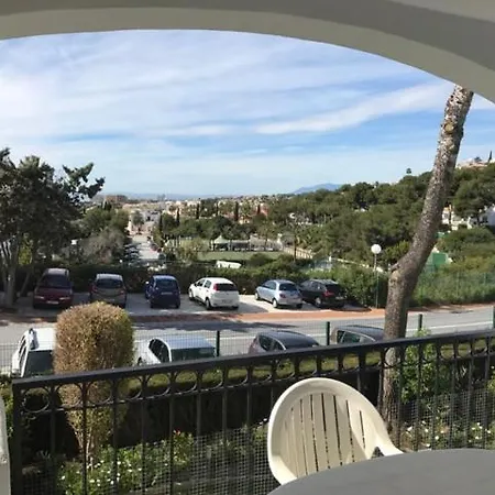 Miraflores Resort