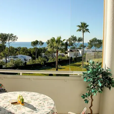 Miraflores Semesteranläggning (resort)